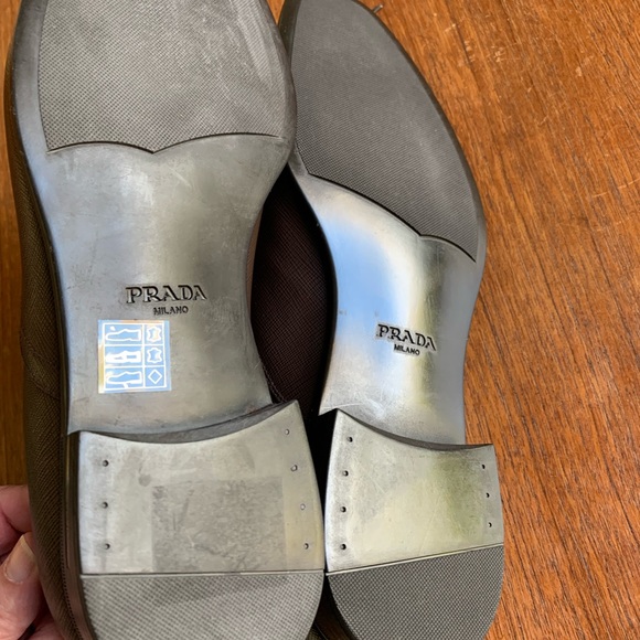 Men’s Prada shoes size 8 MISMATCHED - Picture 3 of 9